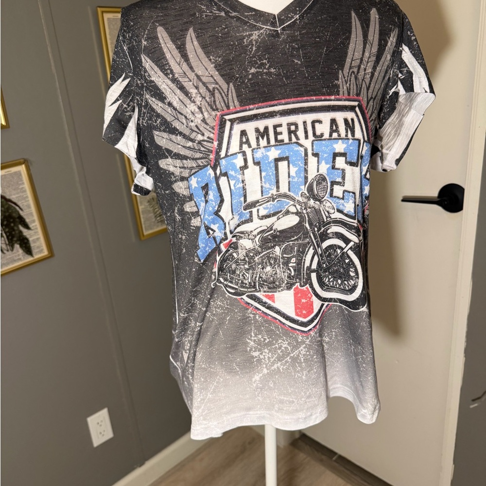 American Rider Women's Winged Motorcycle Tee -‎ Black and Gray